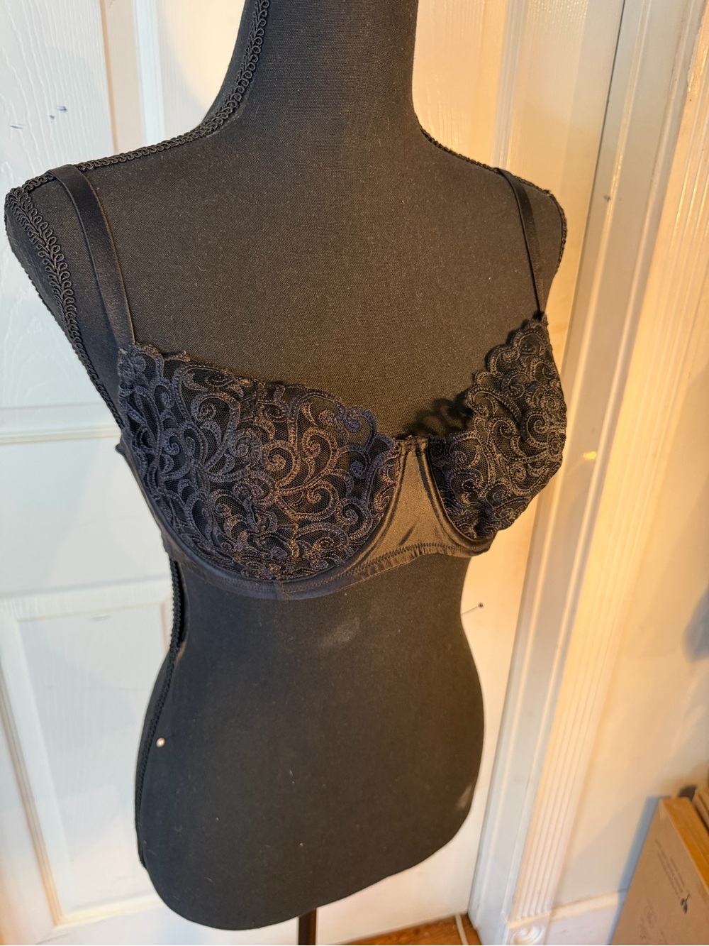 vintage Victoria's Secret Black Lace Underwire Demi Bra